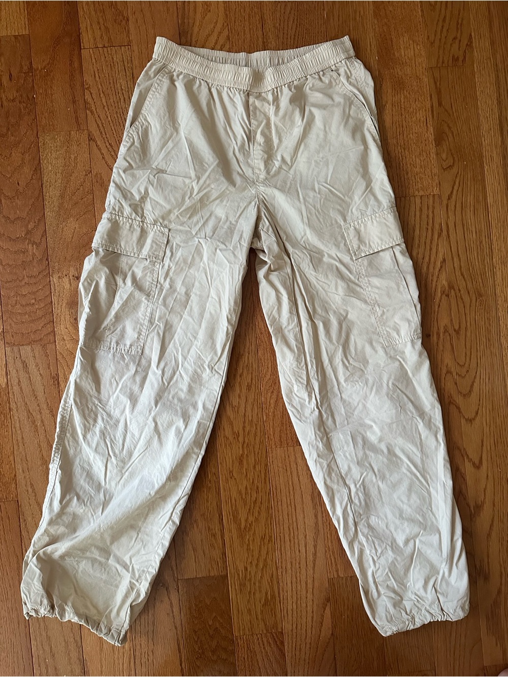 UNIQLO Women’s Cargo Pants - Beige